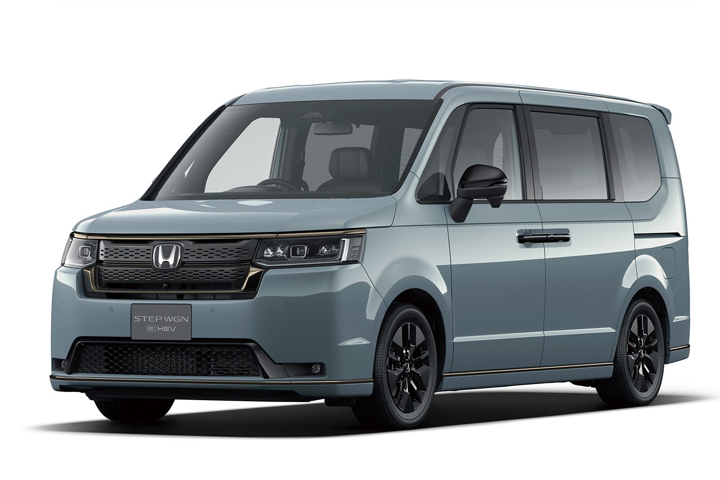 ホンダ・ステップワゴン e:HEVスパーダ ブラックエディション｜ボディカラー：ソニックグレー・パール