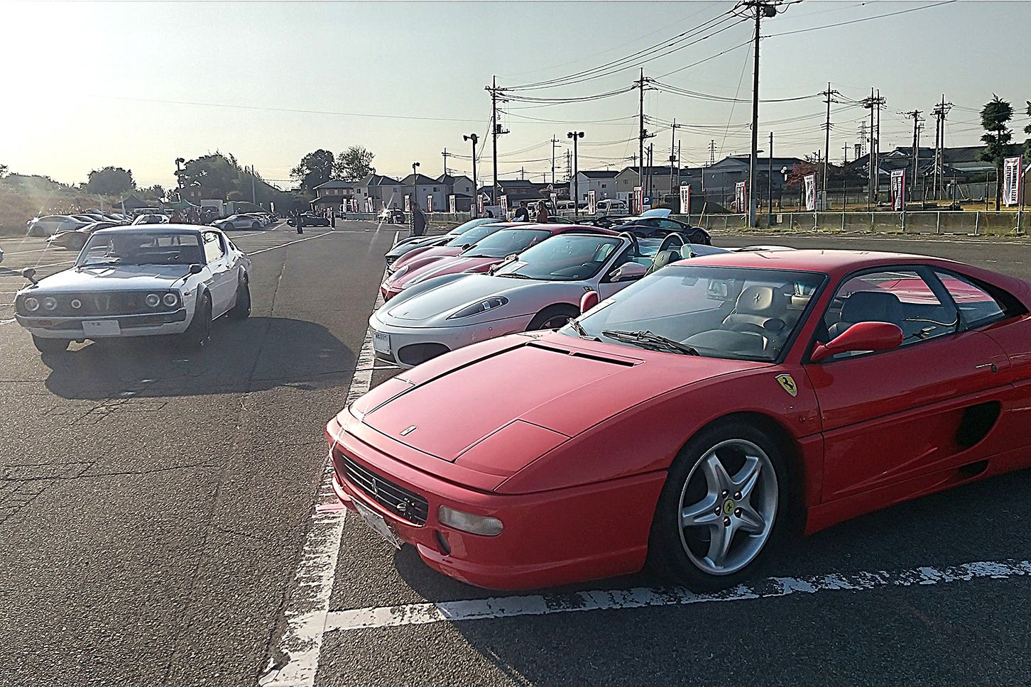 伊勢崎オートモービルフェスタに行ってみた！ 旧車もスーパーカーも消防車も集まる、自由すぎるクルマの祭典——ハッサンの週末カーミーティング通信 #3
