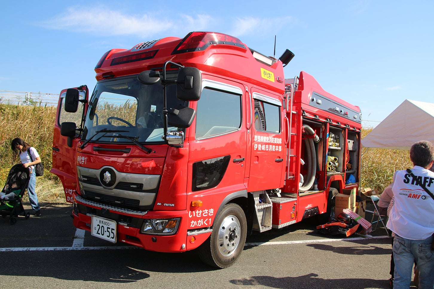 伊勢崎オートモービルフェスタに行ってみた！ 旧車もスーパーカーも消防車も集まる、自由すぎるクルマの祭典——ハッサンの週末カーミーティング通信 #3