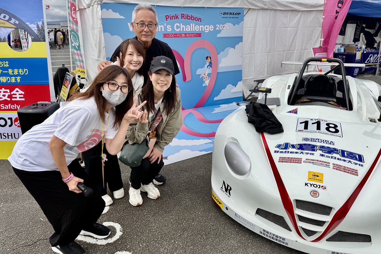 OKISHUブースでは、関谷正徳さんがトークショーや子どもたちのコックピット体験をサポート。モータースポーツ界のレジェンドとの交流は、来場者にとって貴重な体験となった。