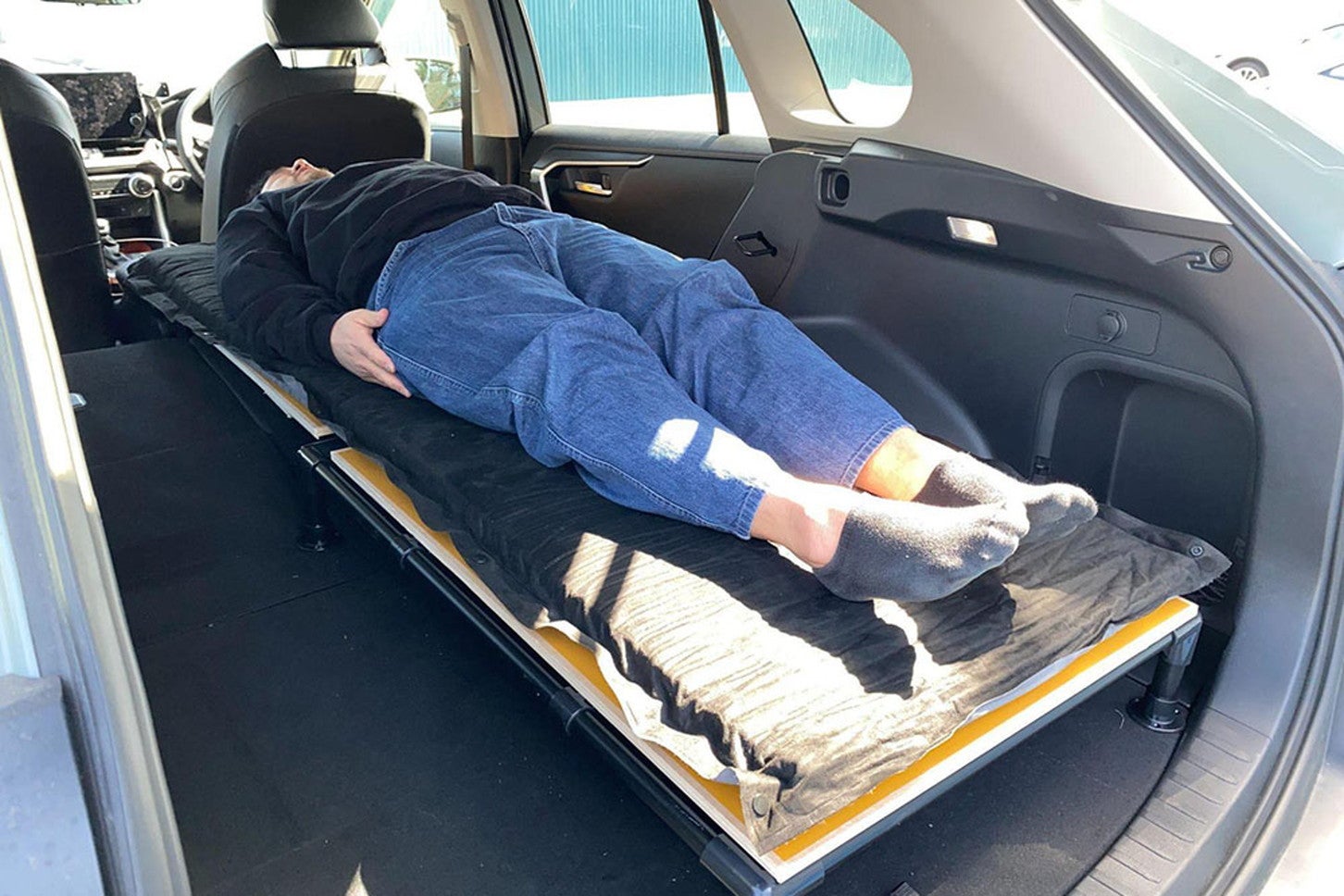 Step４：早速ベッドで車中泊をしてみた