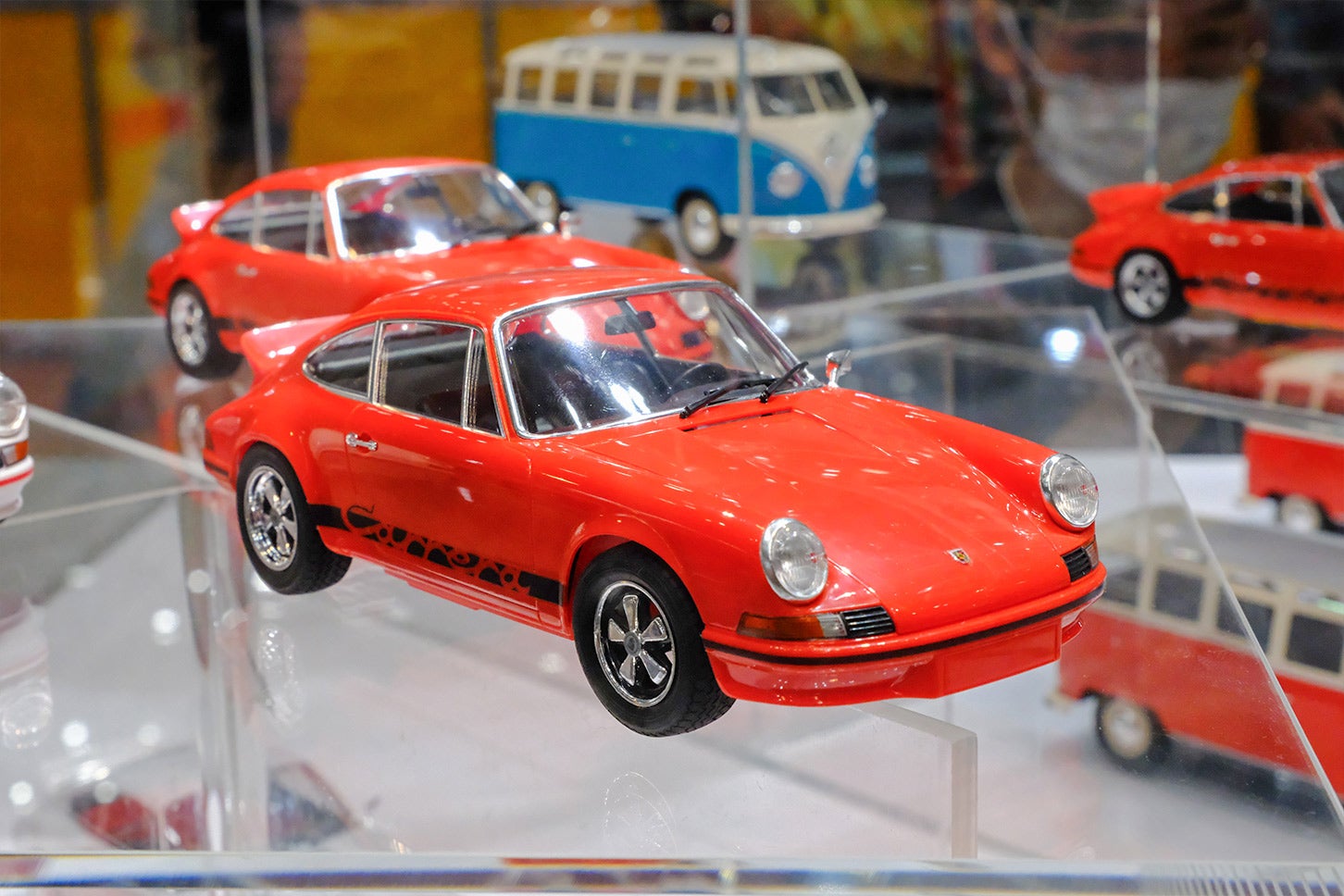 タミヤ・クリックロック1/24カーモデルシリーズ「ポルシェ 911 カレラ RS 2.7」