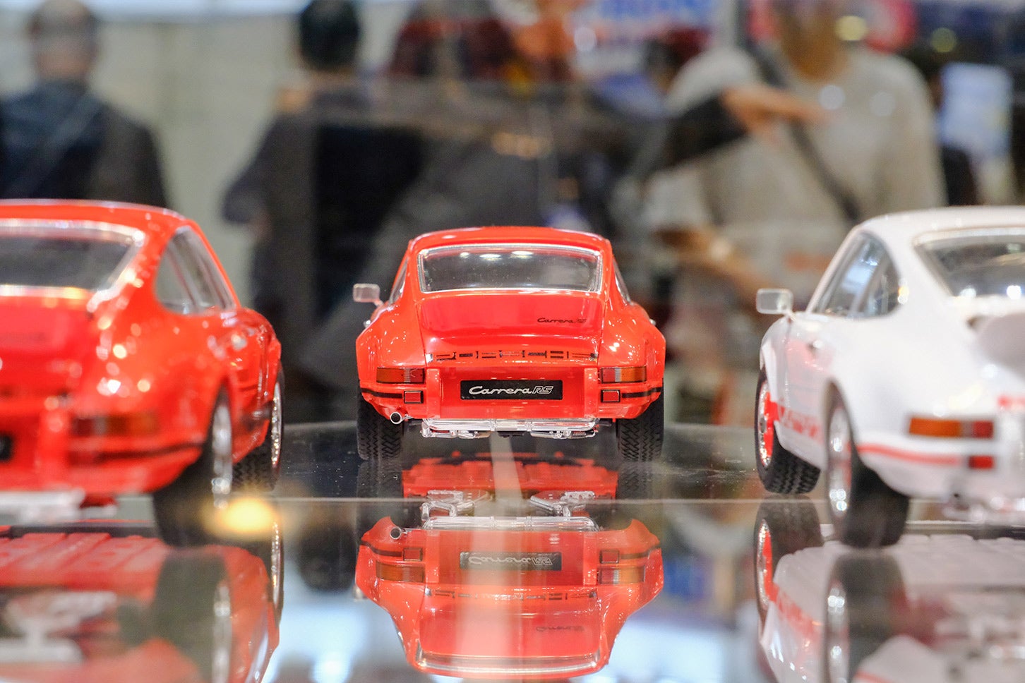 タミヤ・クリックロック1/24カーモデルシリーズ「ポルシェ 911 カレラ RS 2.7」