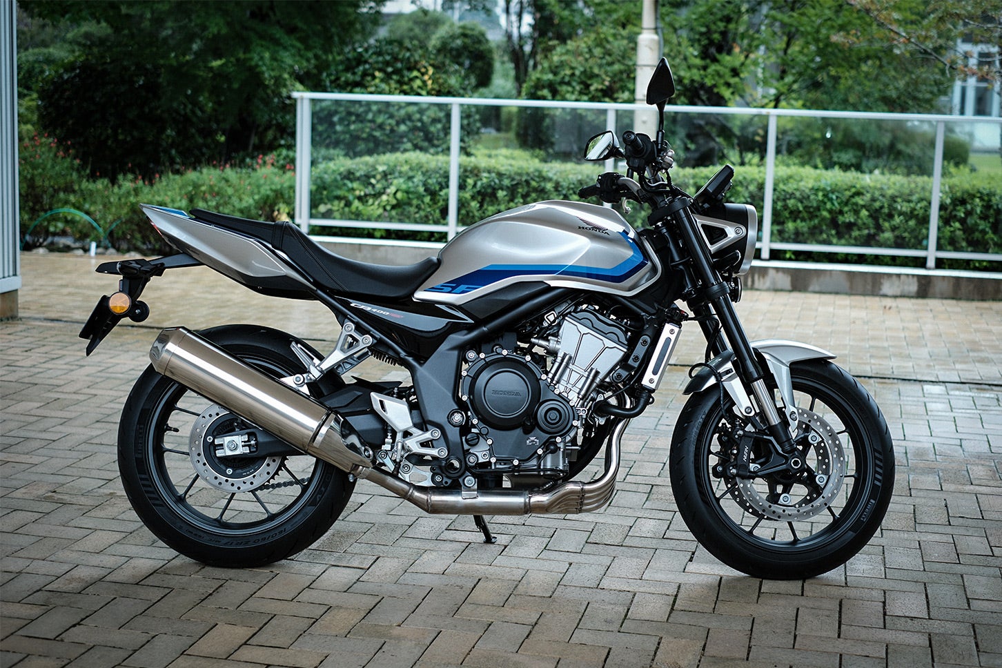 ホンダ CB400スーパーフォア E-クラッチ｜Honda CB400 SUPER FOUR E-Clutch