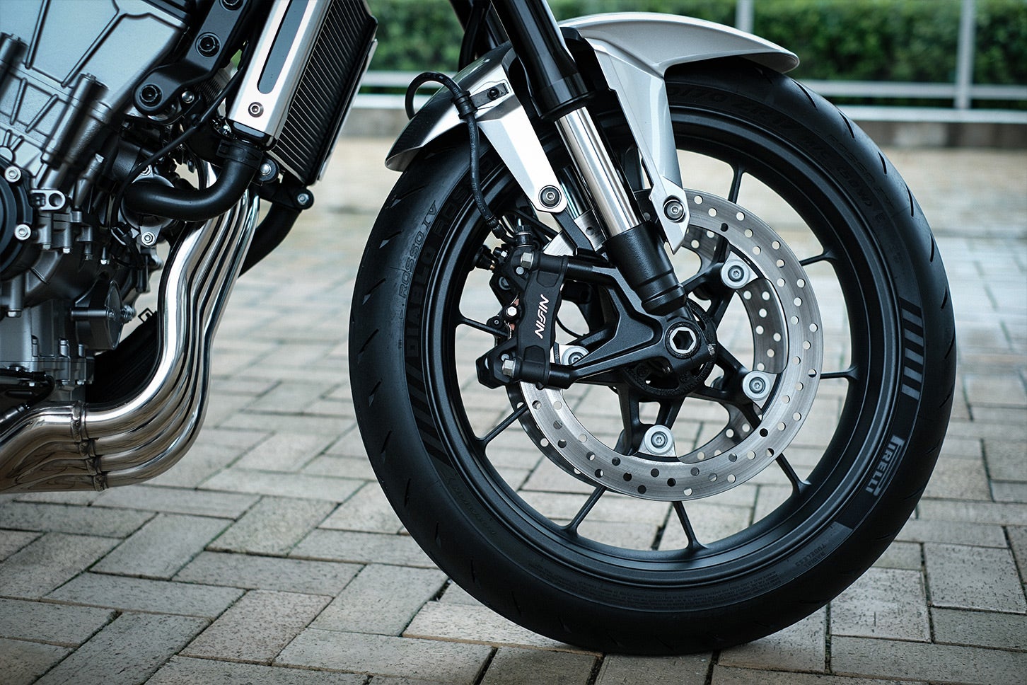 ホンダ CB400スーパーフォア E-クラッチ｜Honda CB400 SUPER FOUR E-Clutch