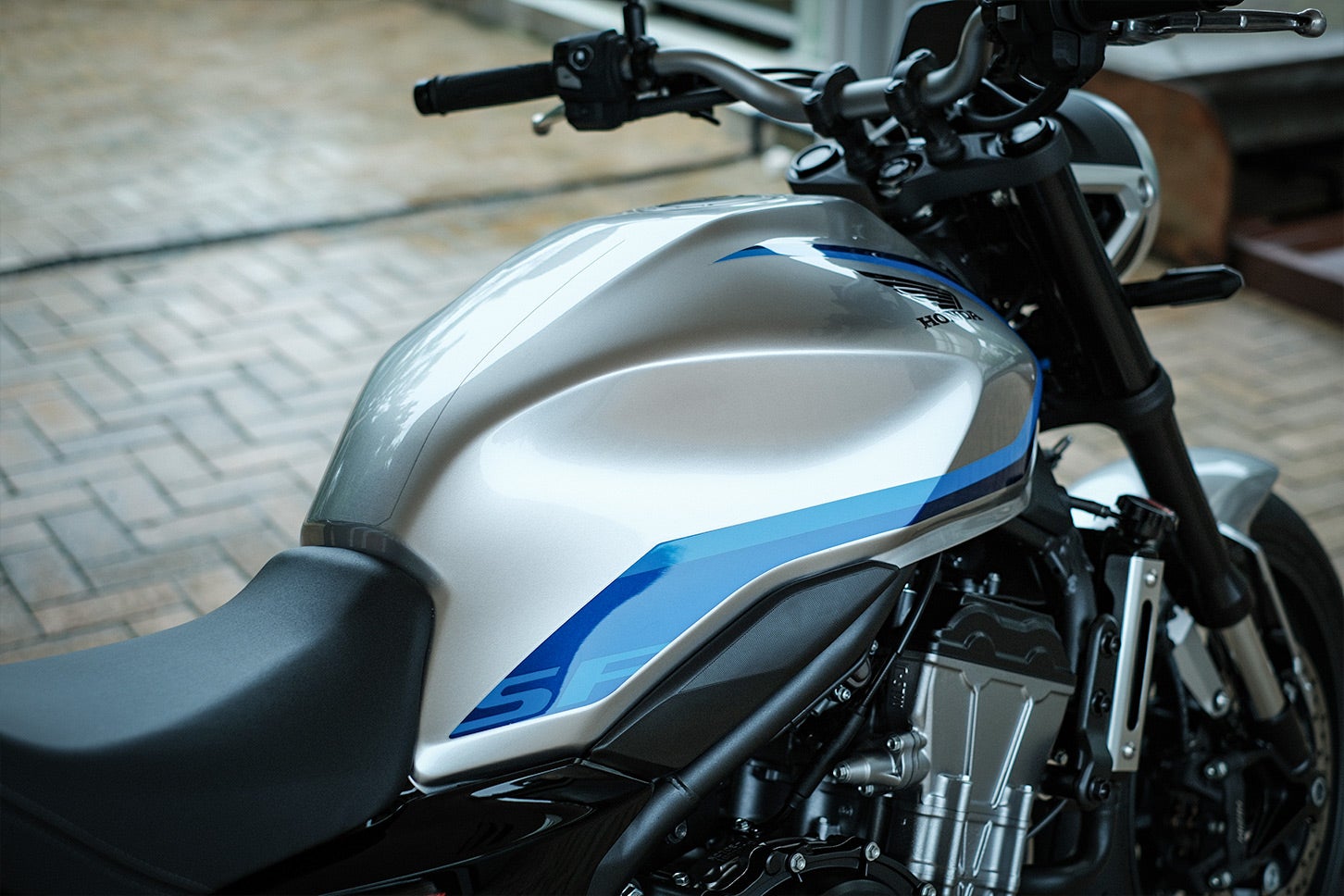 ホンダ CB400スーパーフォア E-クラッチ｜Honda CB400 SUPER FOUR E-Clutch