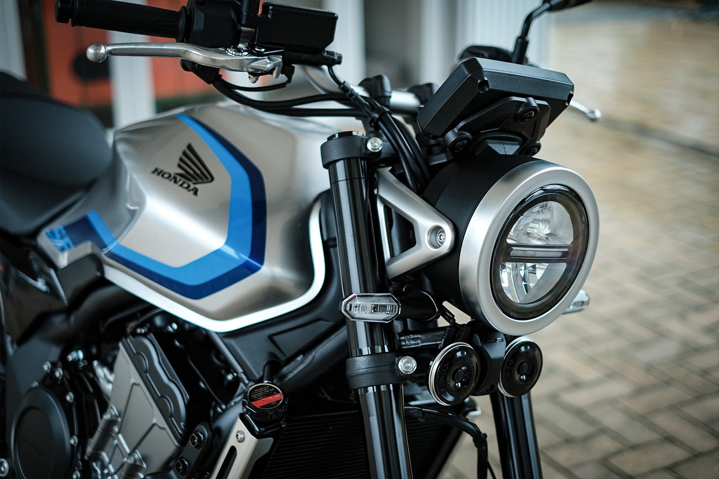 ホンダ CB400スーパーフォア E-クラッチ｜Honda CB400 SUPER FOUR E-Clutch
