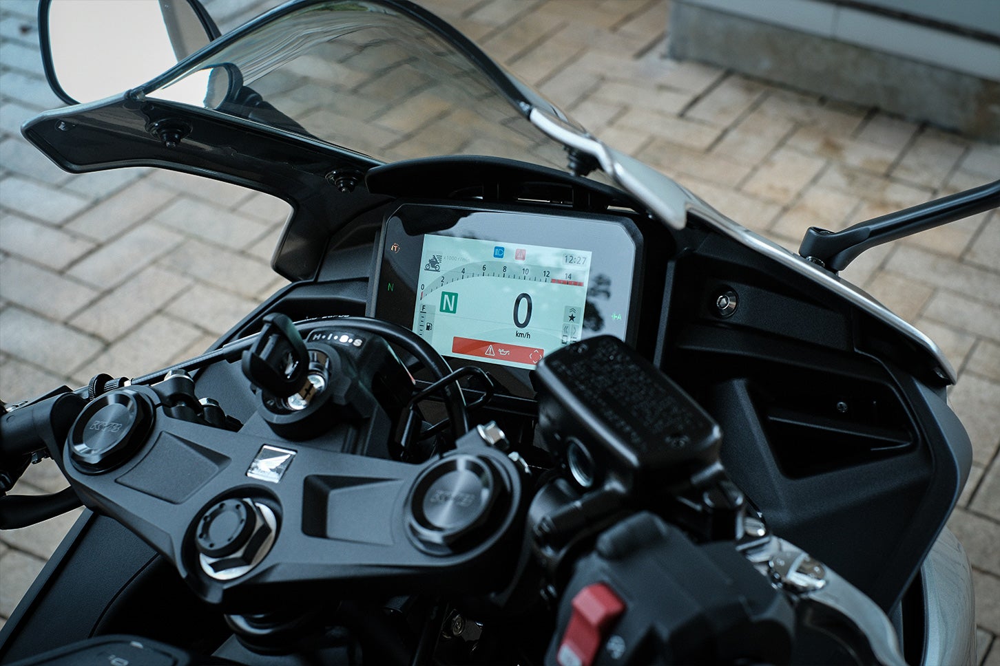 ホンダ CBR400Rフォア E-クラッチ｜Honda CBR400 R FOUR E-Clutch