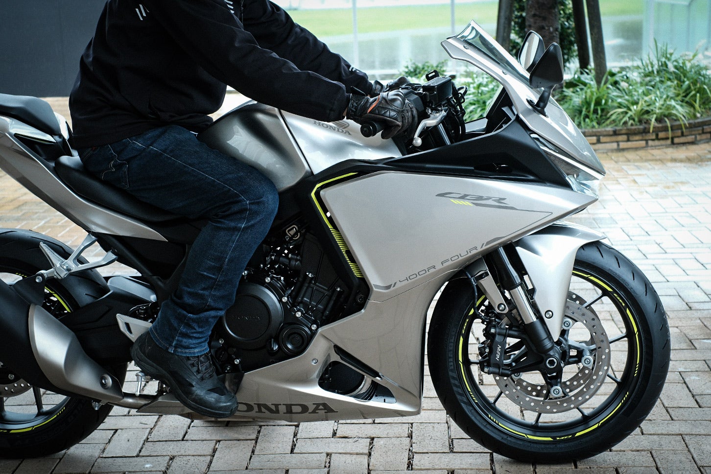 ホンダ CBR400Rフォア E-クラッチ｜Honda CBR400 R FOUR E-Clutch