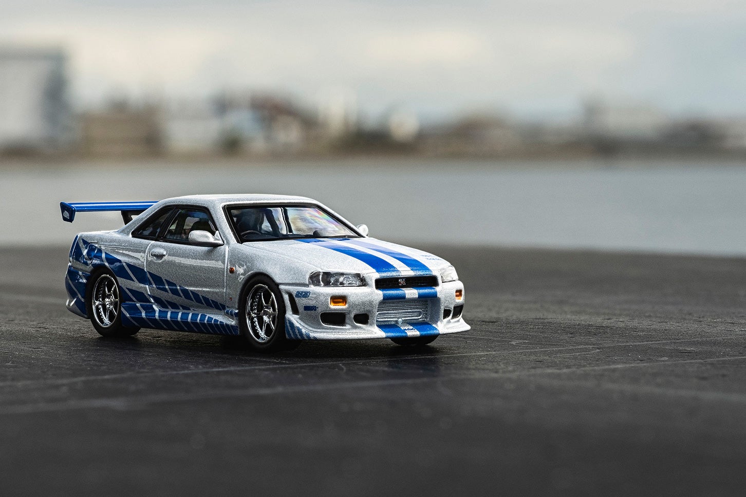 KYOSHO MINI CAR & BOOK 第26弾「NISSAN SKYLINE GT-R R34 Fast & Furious」付属のミニカー