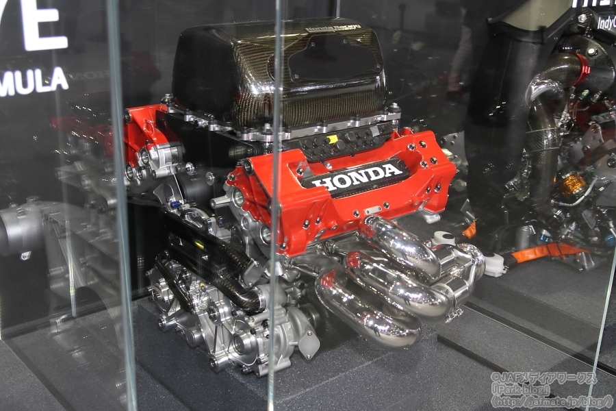 画像13。2017年にホンダがインディカー・シリーズに供給していた排気量2.2L・V6ツインターボエンジン「HI17TT」。