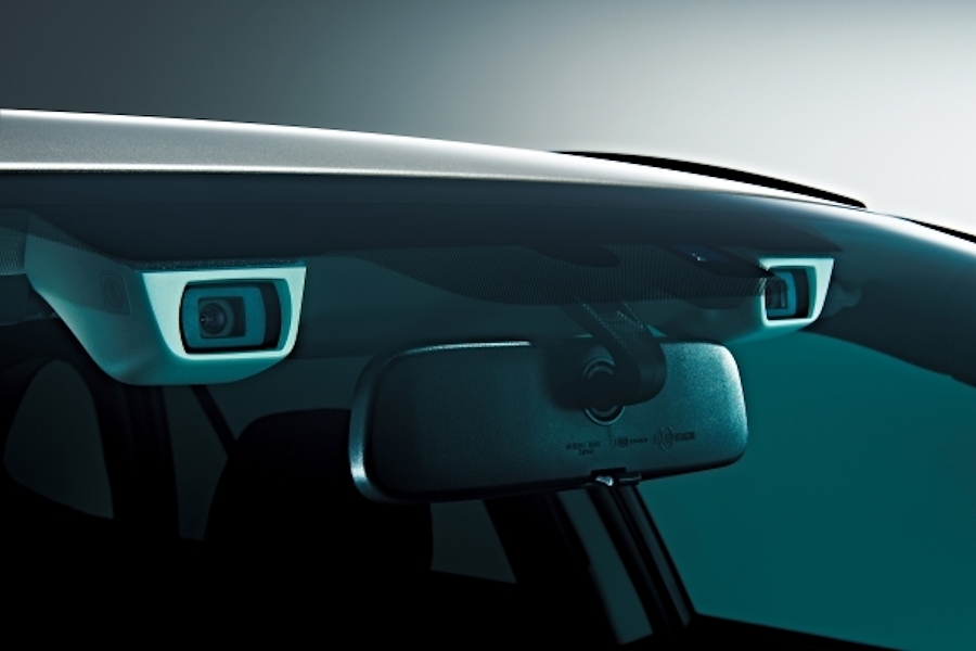 スバルの安全運転支援システムEyeSightの要である双眼カメラ。