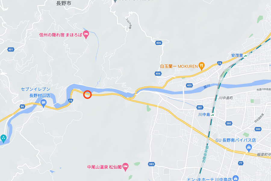 国道19号の長野市篠ノ井近辺の広域図。地図左下方向が松本・名古屋方面。赤丸が片側交互通行規制区間。地図データ (c) 2021 Google マップ