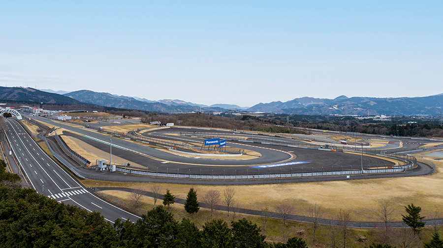 現在の最終コーナー付近の富士スピードウェイの様子。この近くに富士モータースポーツフォレストが建設される