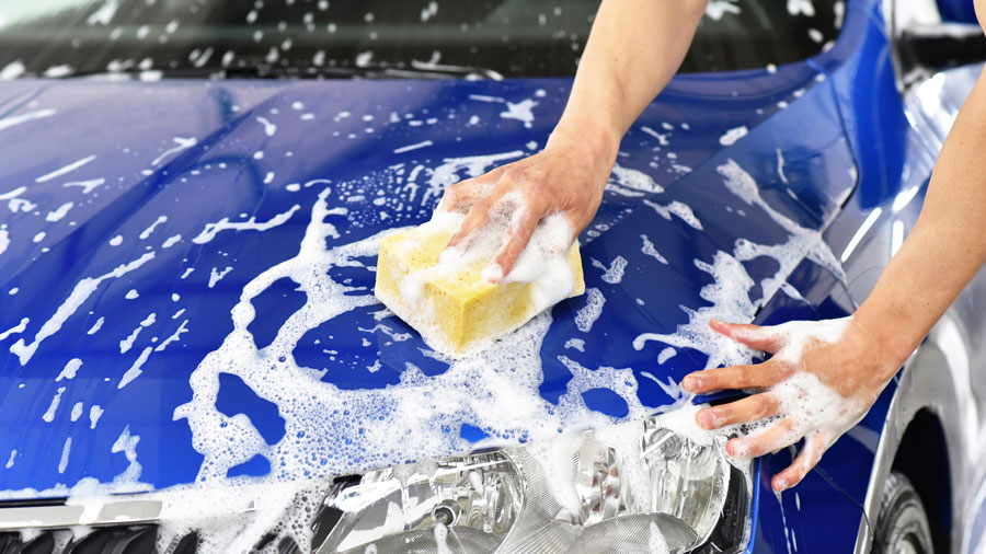 雨の日洗車のメリットとデメリット。本当に効果はあるの？｜洗車のイメージ画像