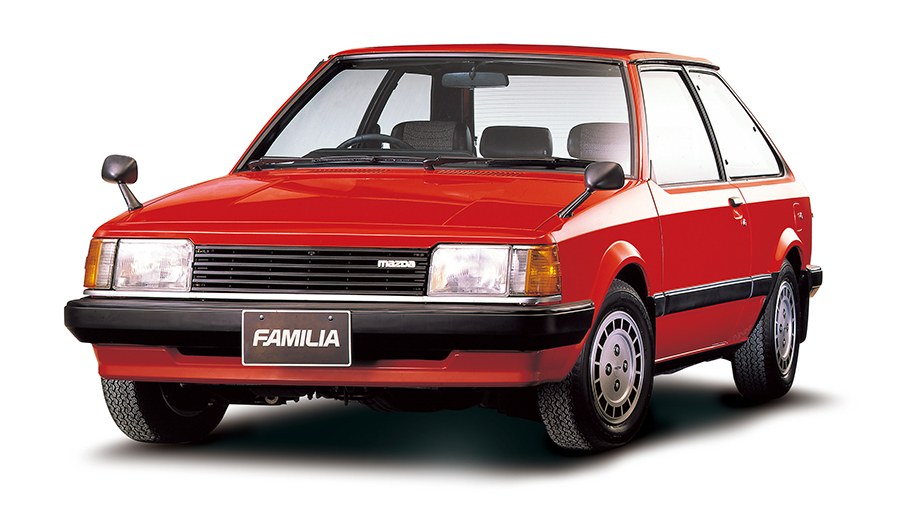 1980年6月にフルモデルチェンジ。第二世代のFFハッチバックとして五代目ファミリアが登場。