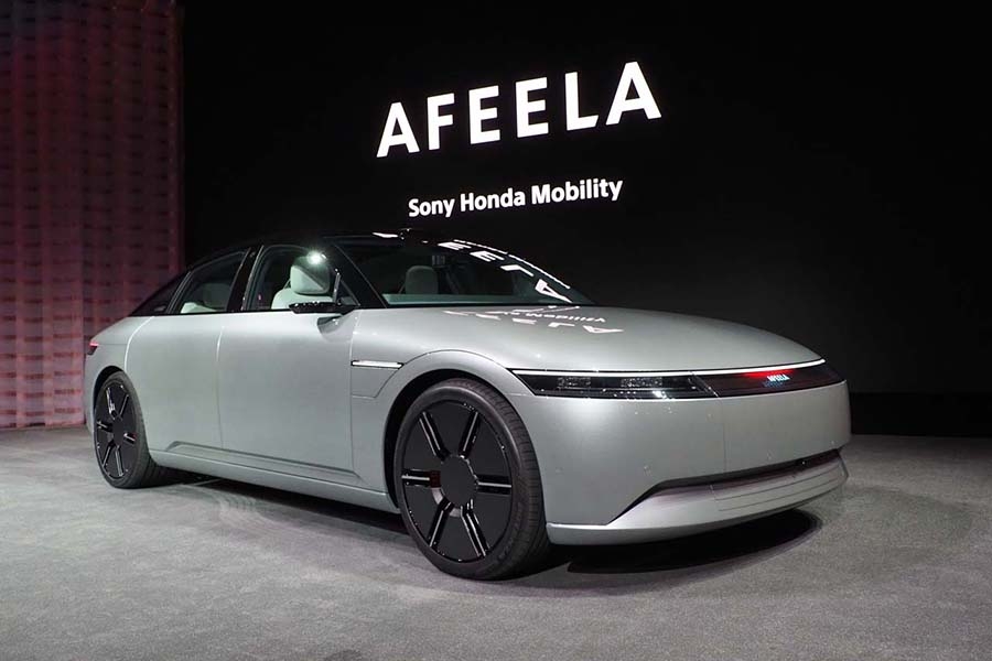 ソニー・ホンダモビリティが2025年の先行受注に向けて発表した新ブランド『AFEELA』の第一号試作車